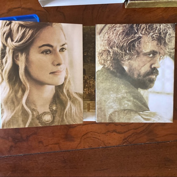 Game of Thrones DVDs, seasons 1 through 5, all are blu ray - Picture 6 of 9